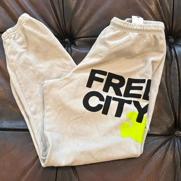 ✨FREECITY Logo Cotton Sweatpants in Stardust Size XS NWT - Picture 11 of 16